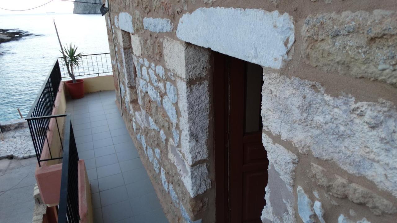 Akrotainaritis Rooms Еролимин Экстерьер фото