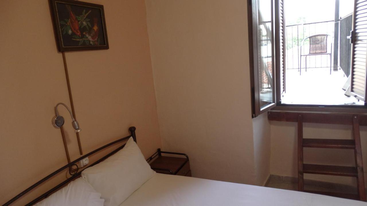 Akrotainaritis Rooms Еролимин Экстерьер фото