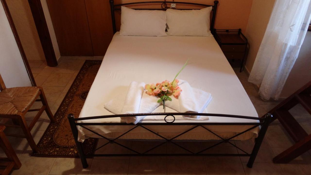 Akrotainaritis Rooms Еролимин Экстерьер фото