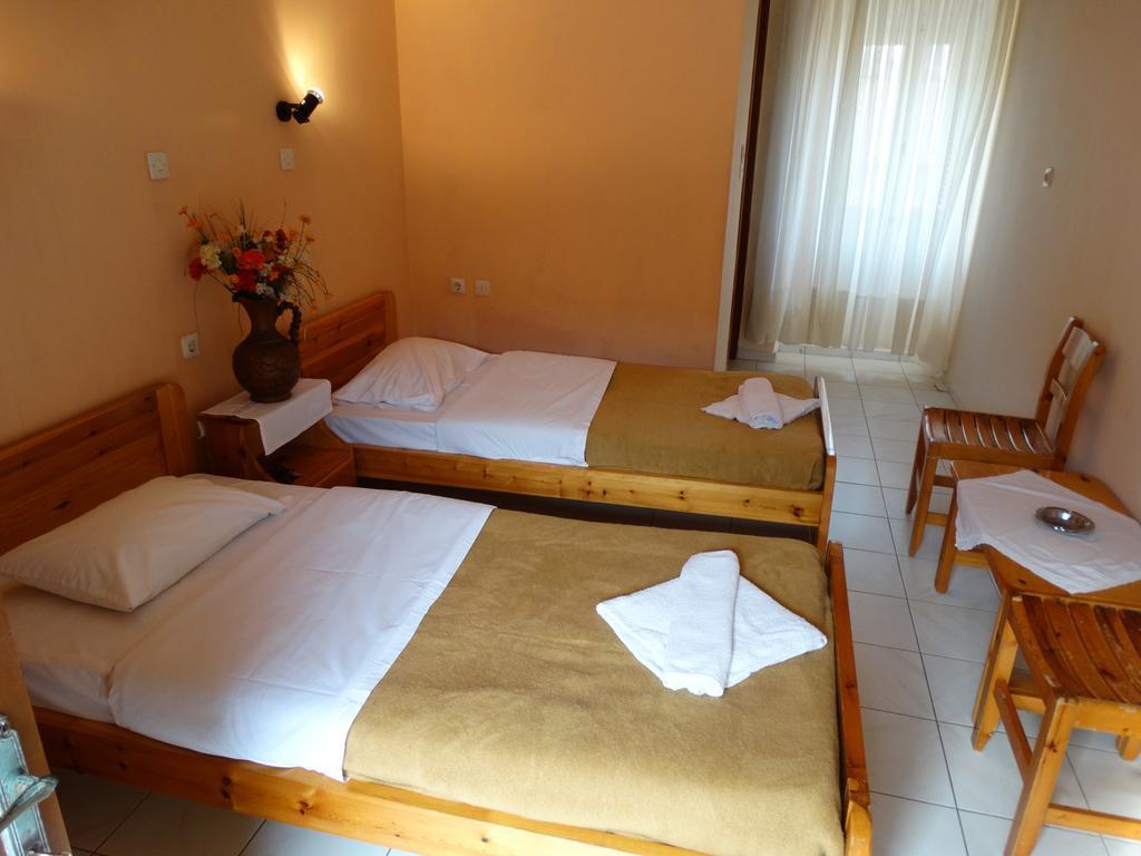 Akrotainaritis Rooms Еролимин Экстерьер фото